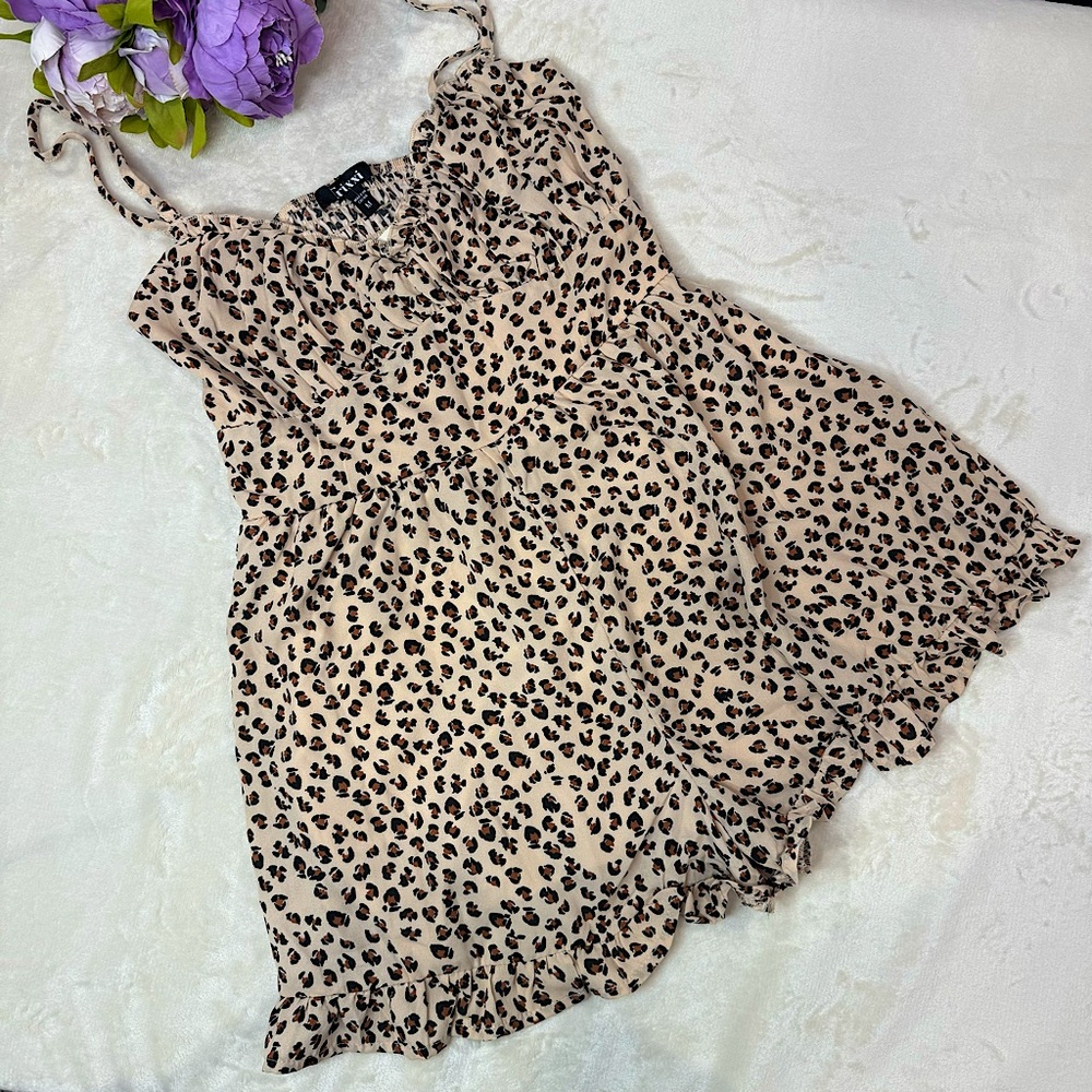 NWT Trixxi Leopard Print Romper